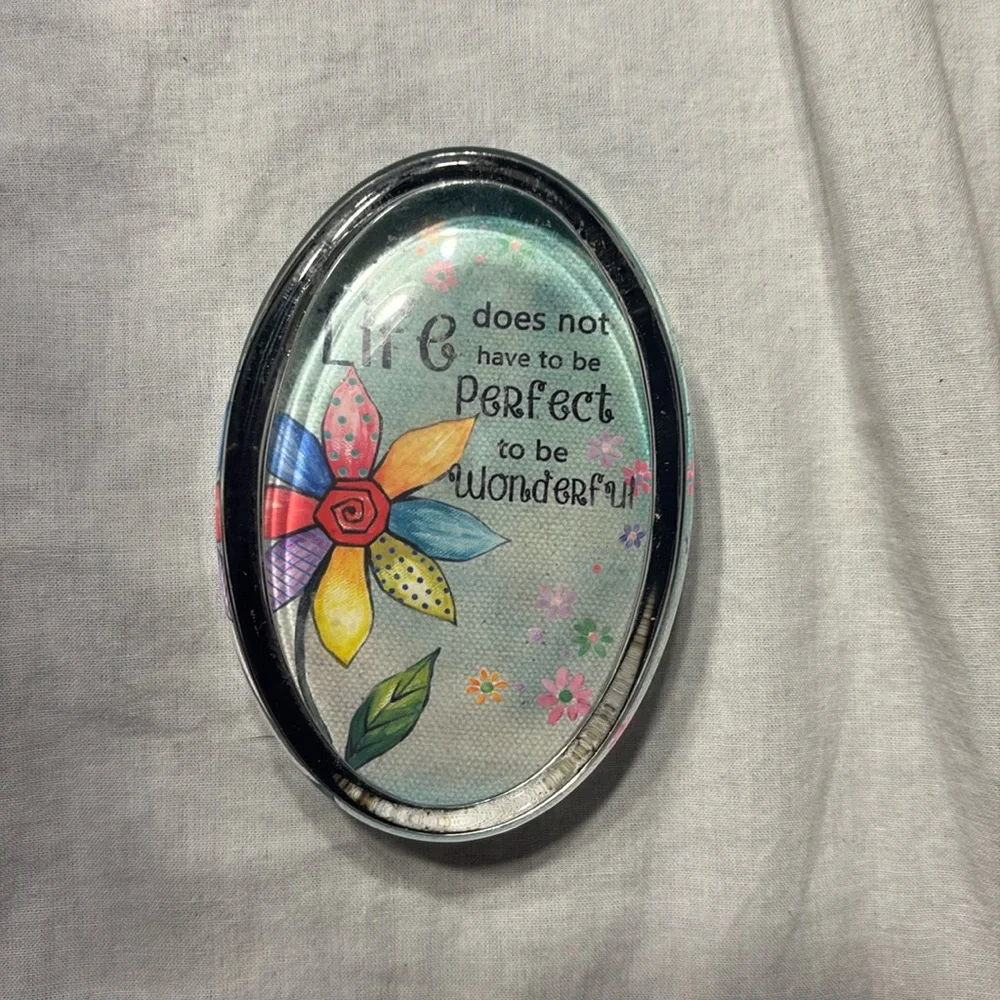 Paper Weight - Picture 1 of 3